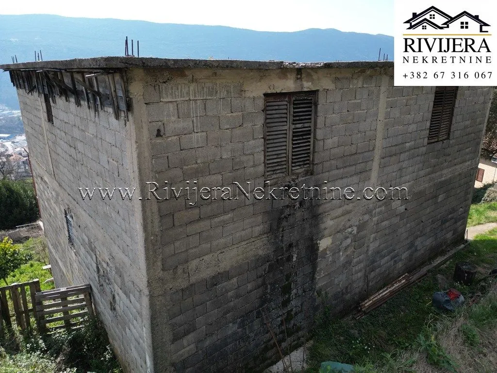 Prodaja, kuća, 232m², Sušćepan, Herceg Novi