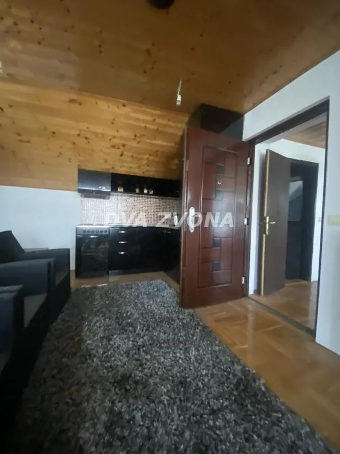 Prodaja, kuća, 270m², Čortanovci, Inđija