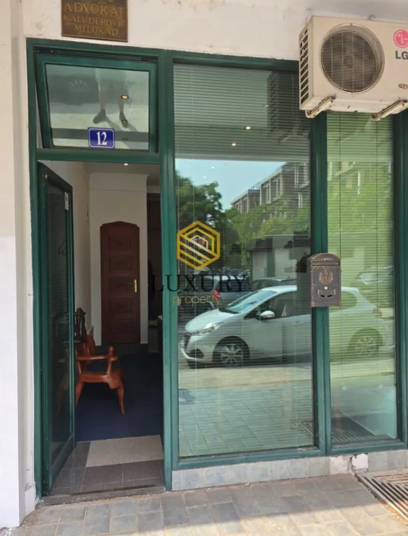 Rent, office space, 20m², Preko Morače, Podgorica