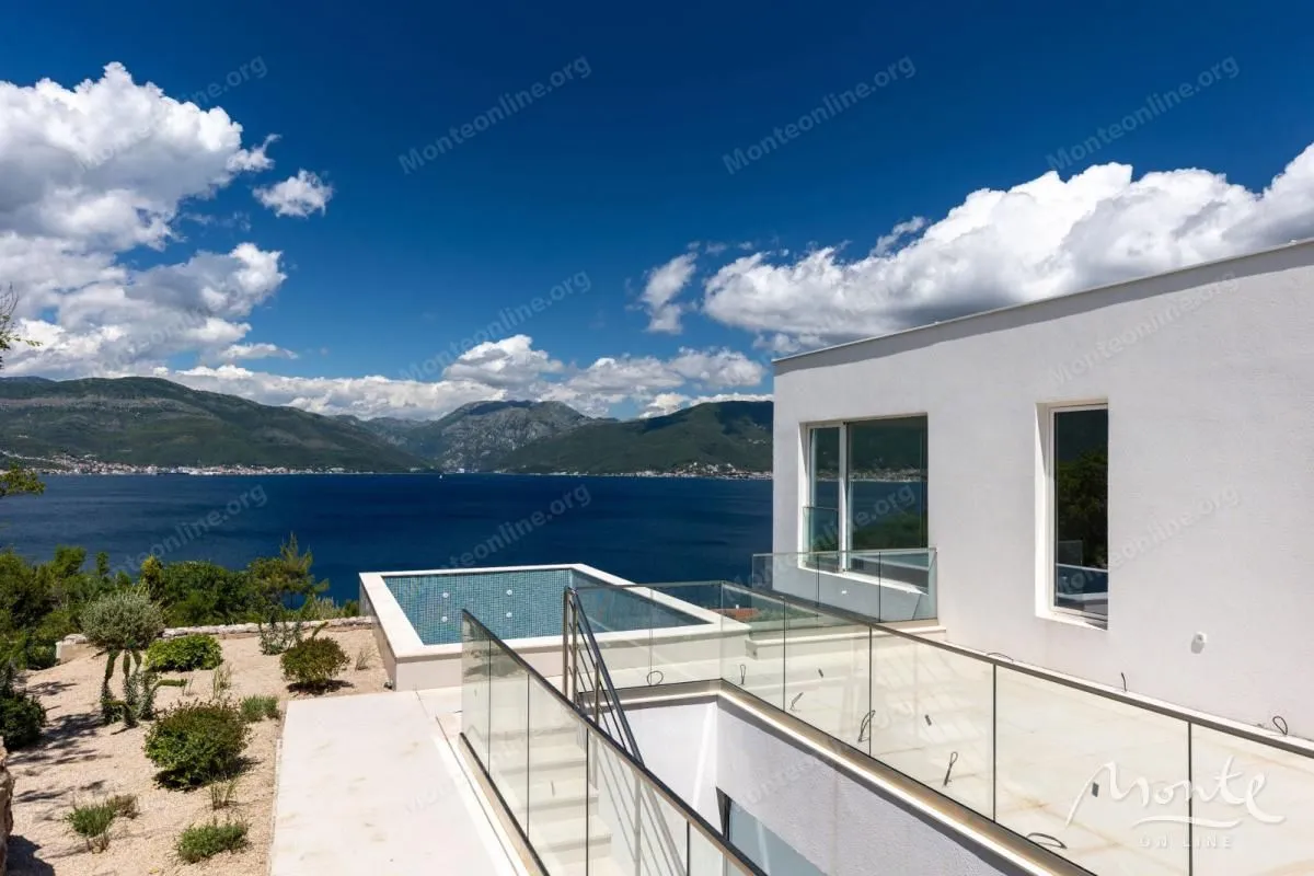 Prodaja, kuća, 328m², Krašići, Tivat