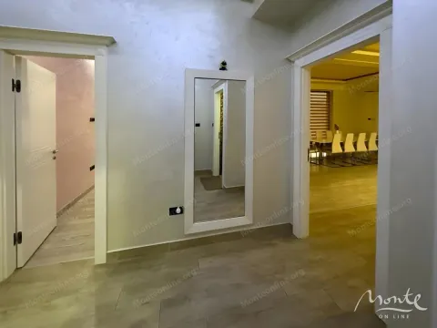 Sale, two bedroom apartment, 158m², Budva, Crna Gora - image 28