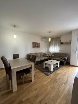 Izdavanje, dvosoban stan, 80m², City Kvart, Podgorica - image 14