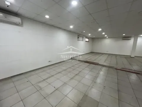 Rent, office space, 250m², Batajnica, Beograd - image 6