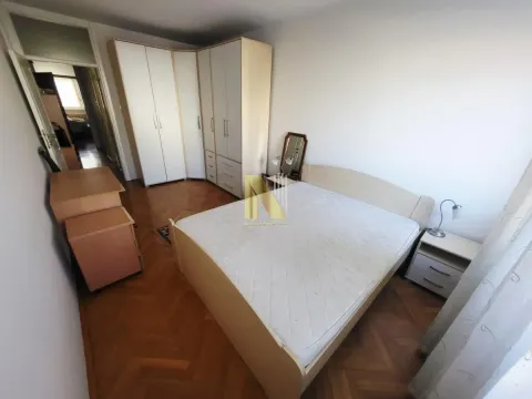 Izdavanje, dvosoban stan, 42m², Centar, Novi Sad - image 11