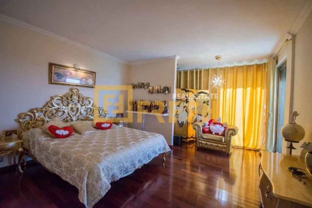 Sale, house, 550m², Budva, Crna Gora