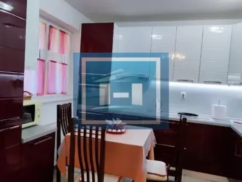 Prodaja, trosoban stan, 78m², Centar, Jagodina - image 12