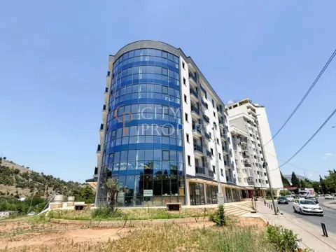 Rent, apartment, 65m², Zagorič, Podgorica - image 11