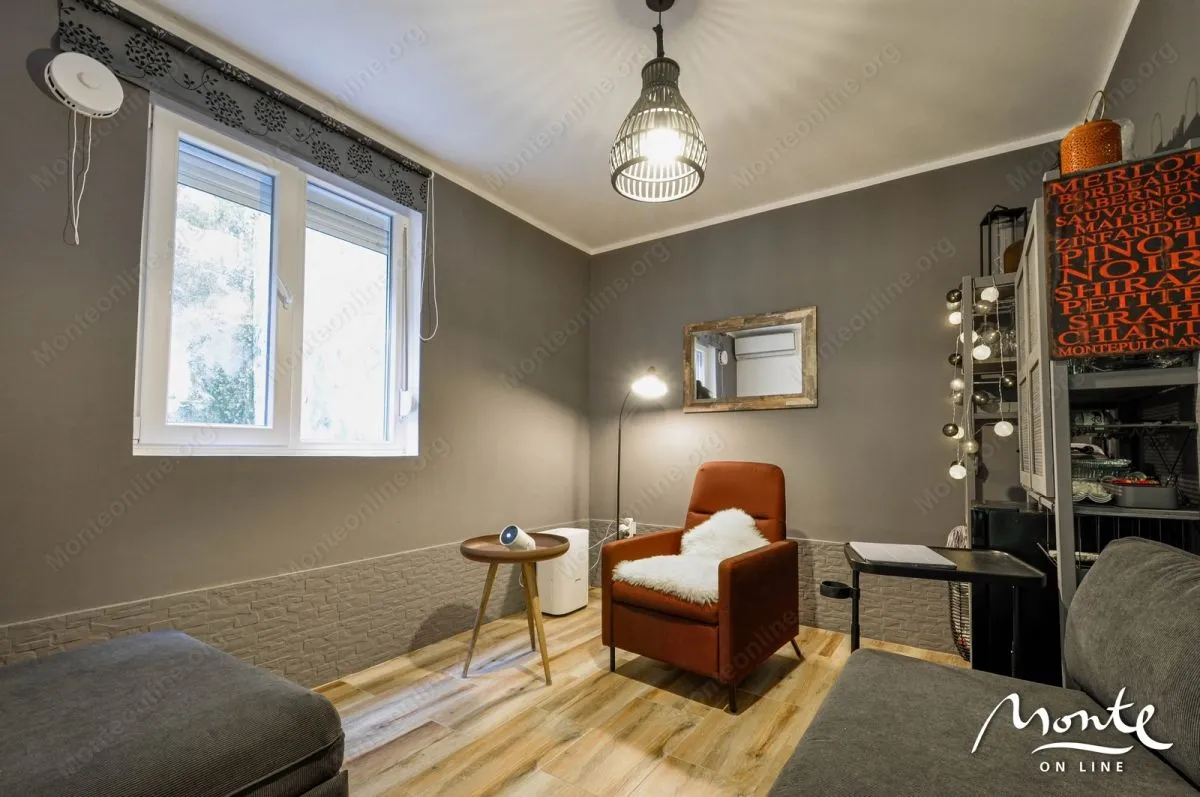 Sale, two bedroom apartment, 57m², Pržno, Budva