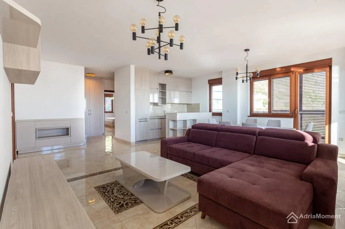 Prodaja, dvosoban stan, 95m², Bečići, Budva