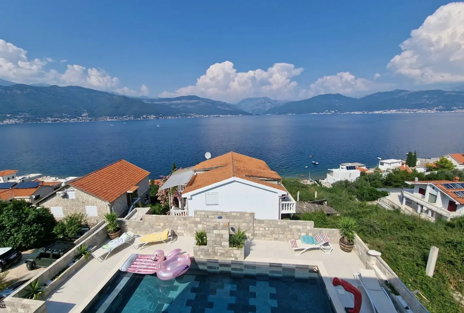 Prodaja, kuća, 280m², Krašići, Tivat
