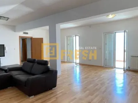 Prodaja, kuća, 185m², Tivat, Crna Gora - image 13