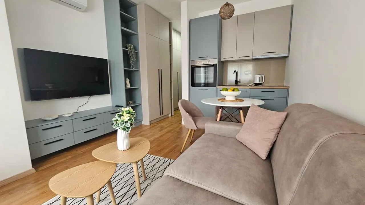 Rent, studio apartment, 23m², Bečići, Budva