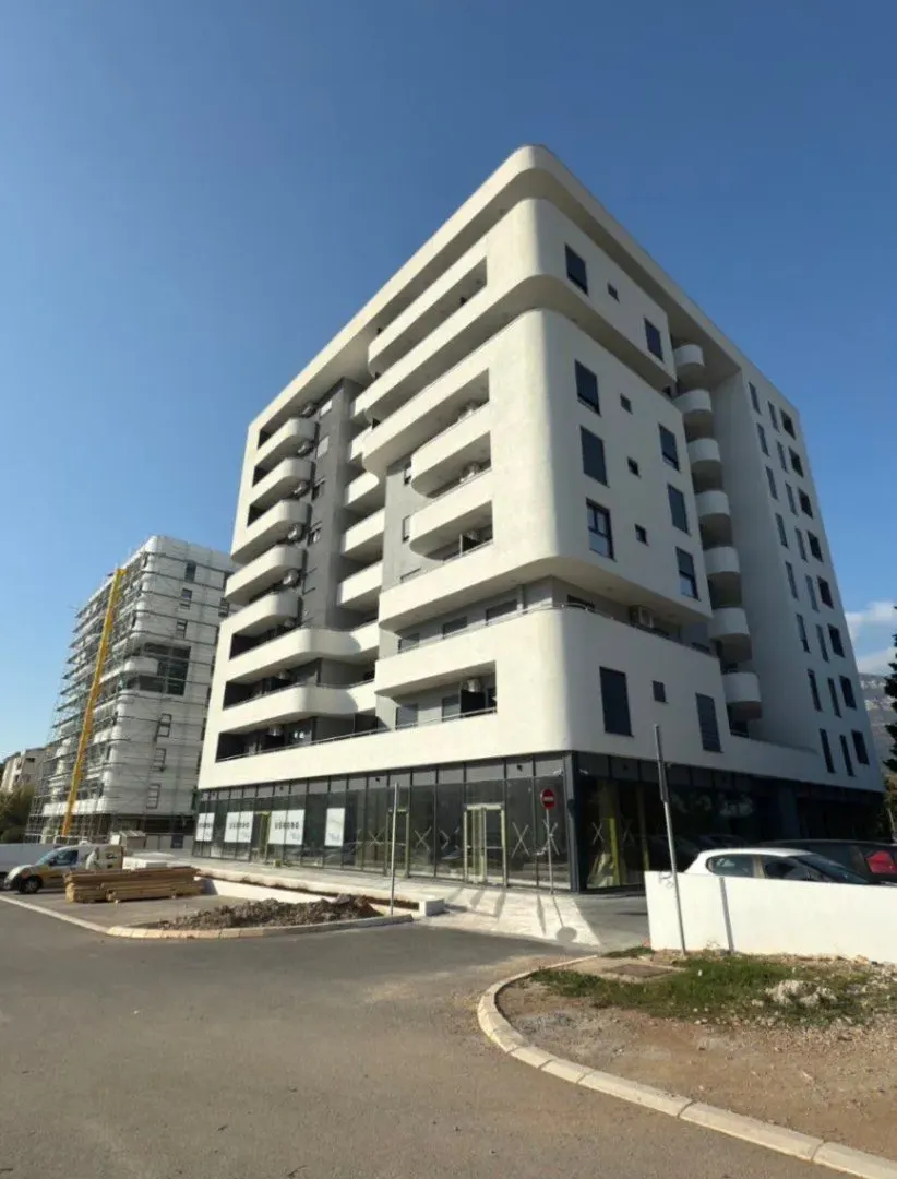 Sale, two bedroom apartment, 68m², Centar, Bar