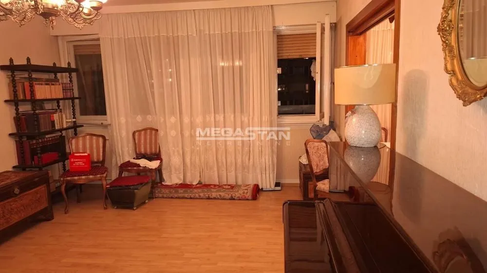 Sale, three bedroom apartment, 95m², Novi Beograd Blok 70, Novi Beograd Sve Podlokacije