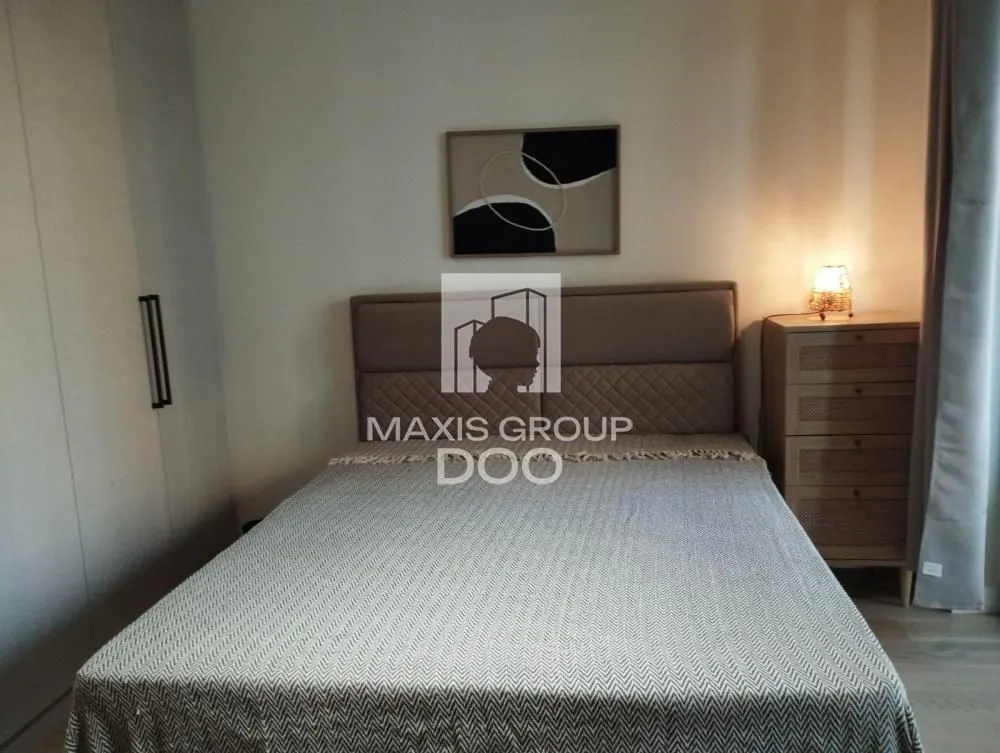 Izdavanje, jednosoban stan, 28m², Savski Venac, Beograd