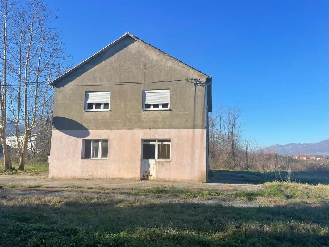 Prodaja, kuća, 208m², Kosić, Danilovgrad