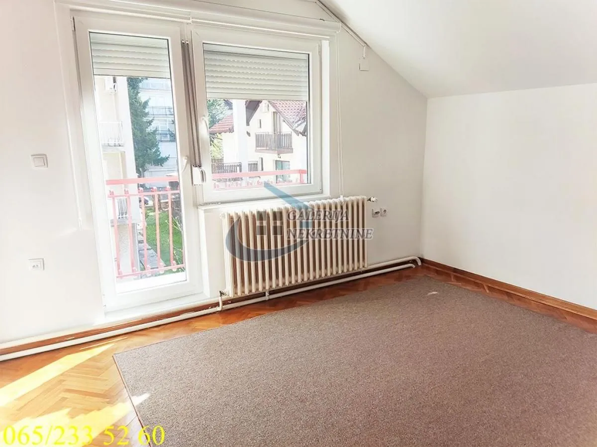 Prodaja, četvorosoban stan, 135m², Čukarica, Beograd