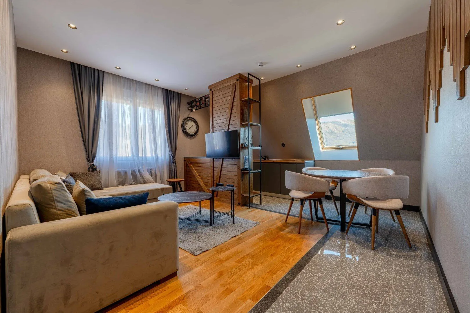 Prodaja, dvosoban stan, 60m², Kolašin, Crna Gora