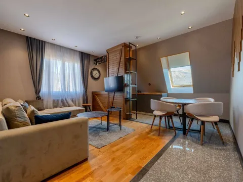 Sale, two bedroom apartment, 60m², Kolašin, Crna Gora - image 4