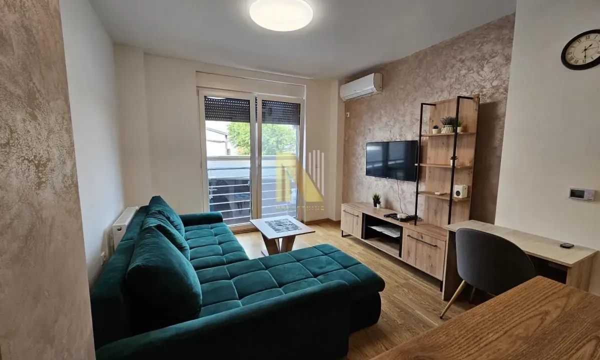 Izdavanje, jednosoban stan, 34m², Salajka, Novi Sad Sve Podlokacije