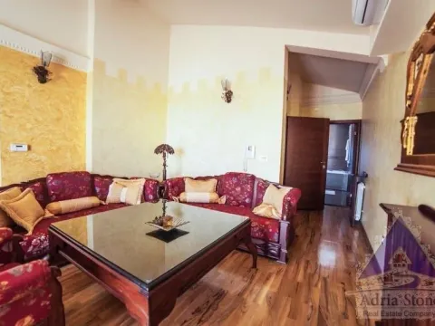 Sale, three bedroom apartment, 179m², Rozino, Budva - image 9