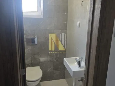 Prodaja, trosoban stan, 70m², Vidovdansko naselje, Novi Sad Sve Podlokacije - image 13