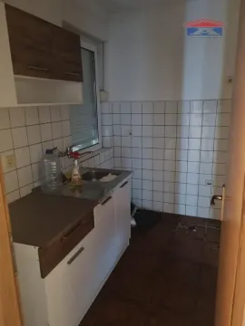 Izdavanje, dvosoban stan, 41m², Železnička Stanica, Novi Sad Sve Podlokacije - image 3