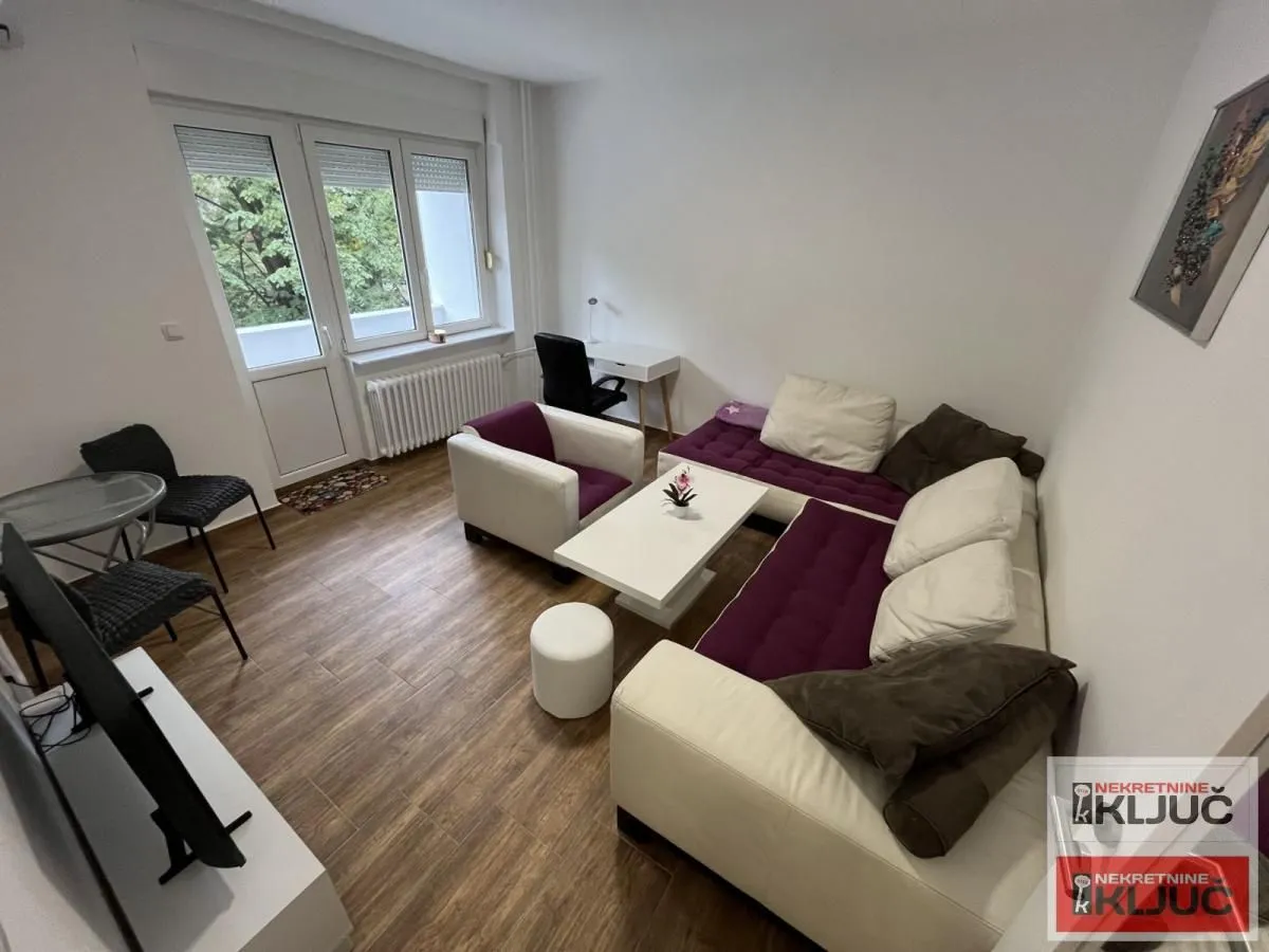 Izdavanje, dvosoban stan, 56m², Grbavica, Novi Sad Sve Podlokacije