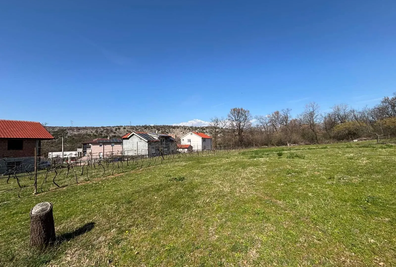 Prodaja, plac, 744m², Vranići, Podgorica