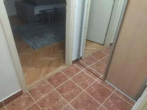 Izdavanje, garsonjera, 30m², Preko Morače, Podgorica - image 8