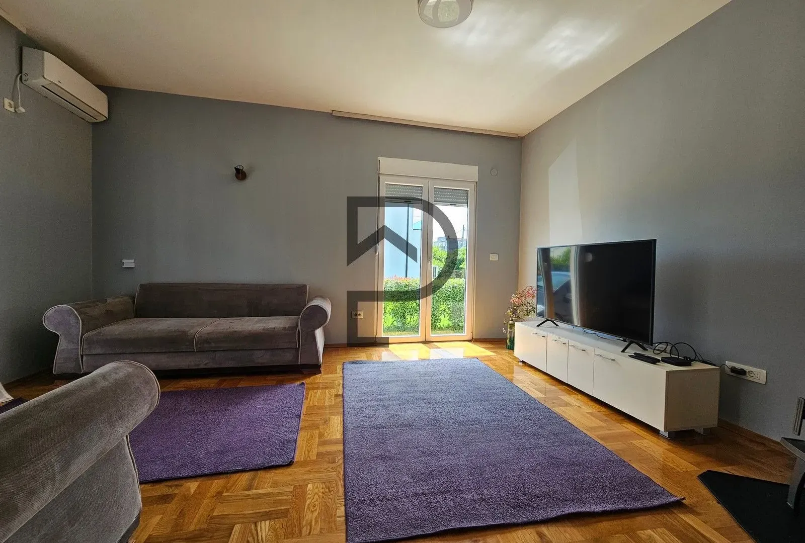 Rent, house, 120m², Tološi, Podgorica
