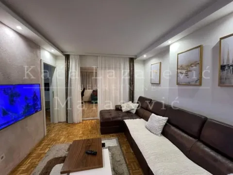 Izdavanje, trosoban stan, 74m², Cerak, Beograd - image 3