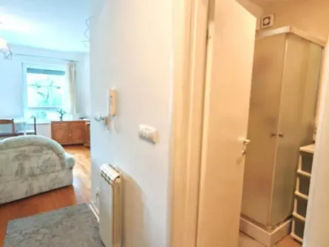 Sale, three bedroom apartment, 54m², Gradska Bolnica, Zvezdara Sve Podlokacije - image 8