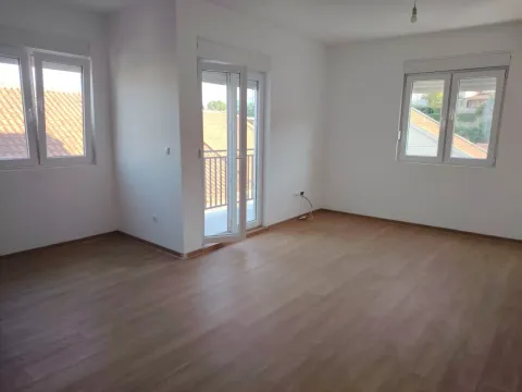 Rent, two bedroom apartment, 60m², Zabjelo, Podgorica - image 2