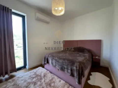 Izdavanje, dvosoban stan, 80m², Soho City, Bar - image 6