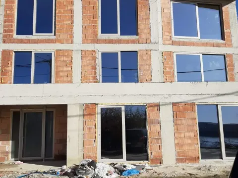 Prodaja, kuća, 205m², Tivat, Crna Gora - image 2