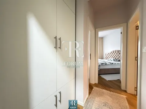 Izdavanje, dvosoban stan, 70m², Centar, Podgorica - image 5