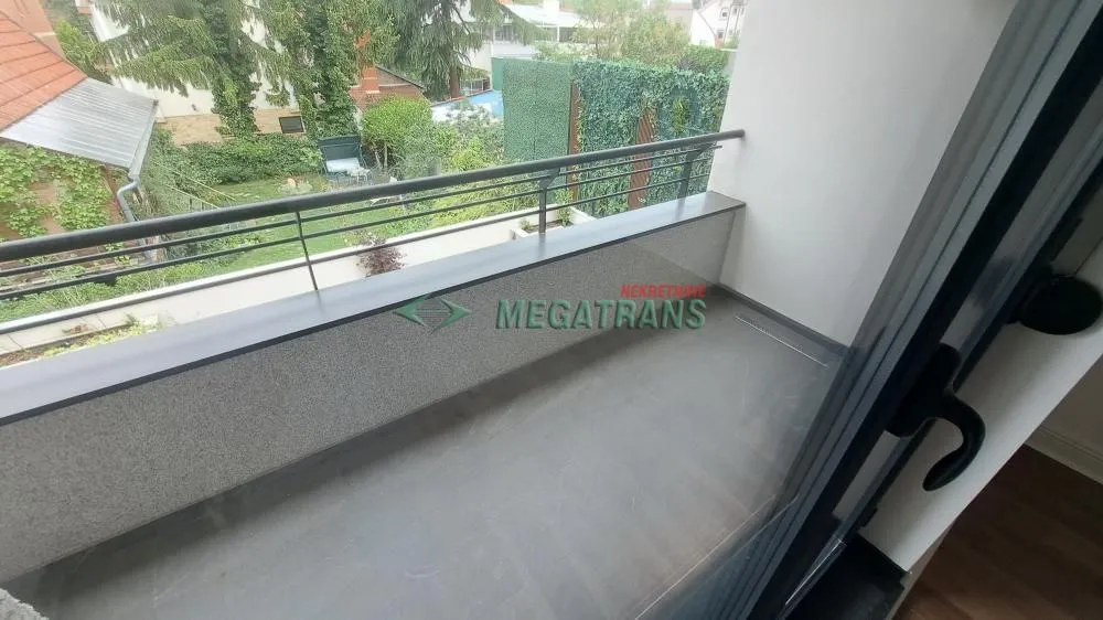 Izdavanje, četvorosoban stan, 90m², Bulevar Evrope, Novi Sad Sve Podlokacije