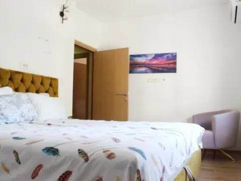 Izdavanje, trosoban stan, 100m², Zabjelo, Podgorica - image 10