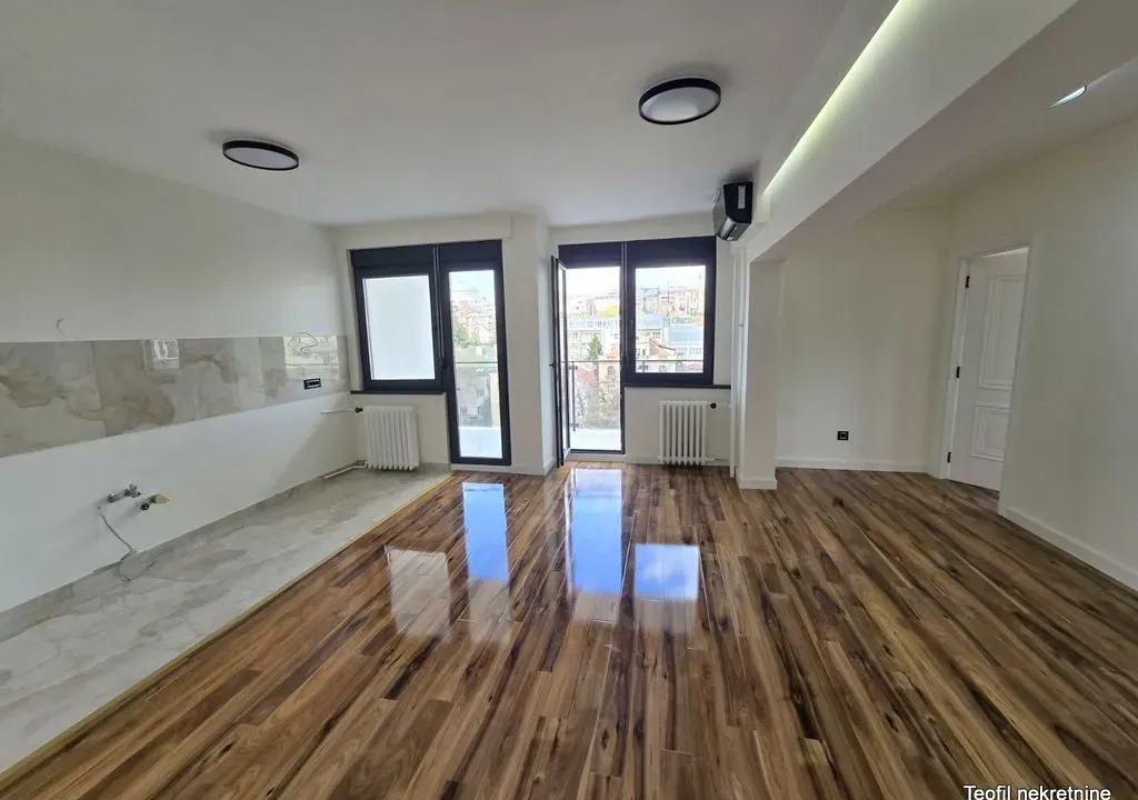Sale, three bedroom apartment, 75m², Južni Bulevar, Vračar Sve Podlokacije