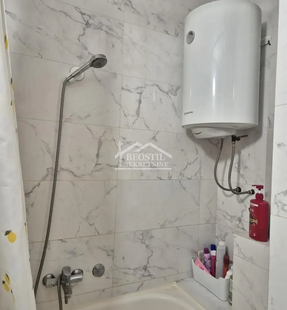 Rent, four bedroom apartment, 108m², Palilula Sve Podlokacije, Beograd