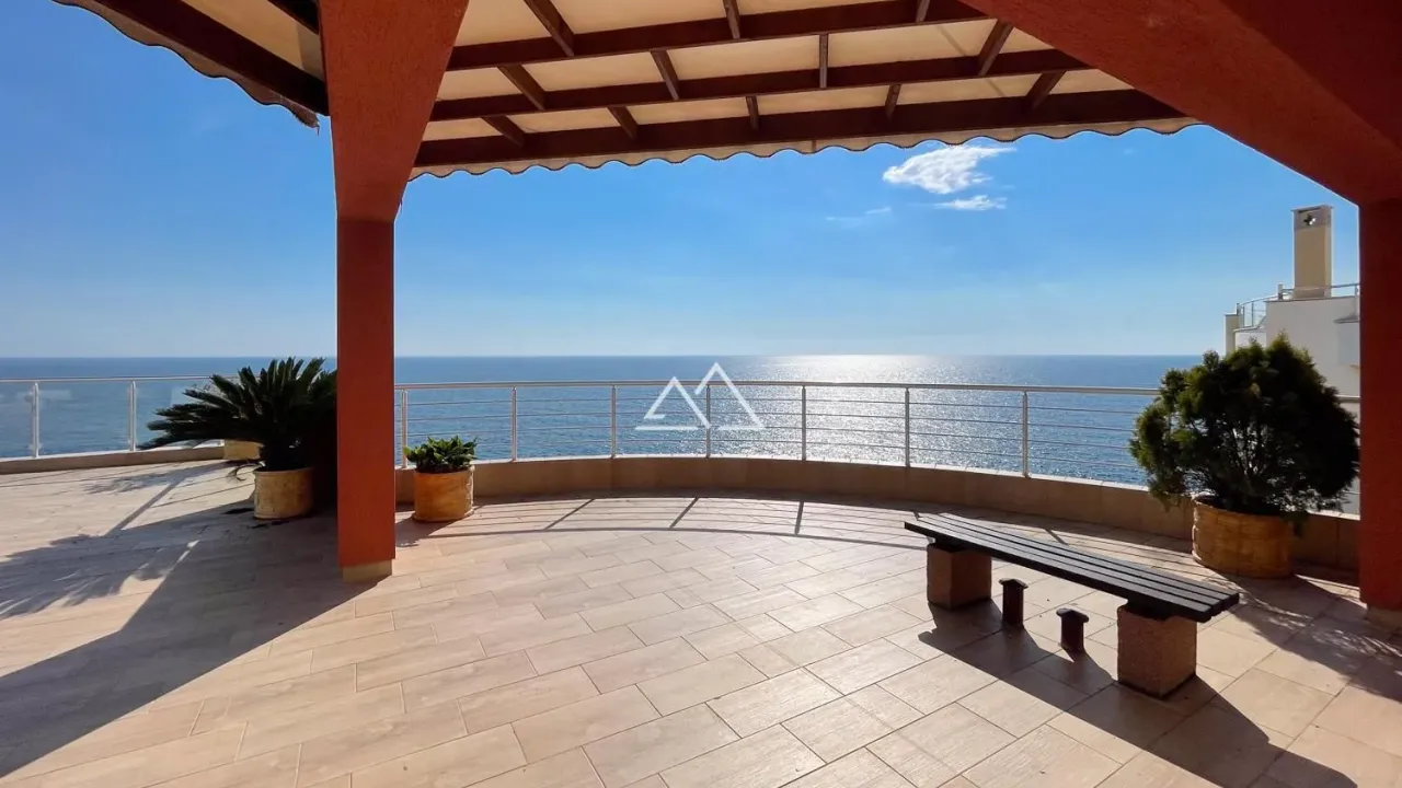 Prodaja, dvosoban stan, 242m², Dobra Voda, Budva