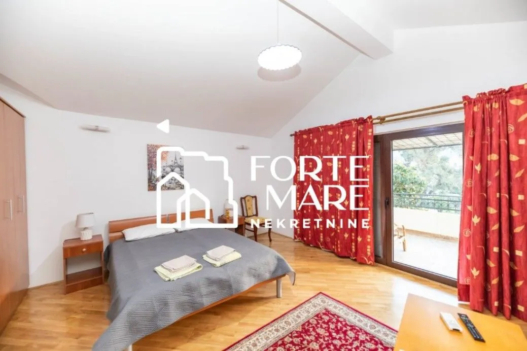 Prodaja, kuća, 241m², Đenovići, Herceg Novi