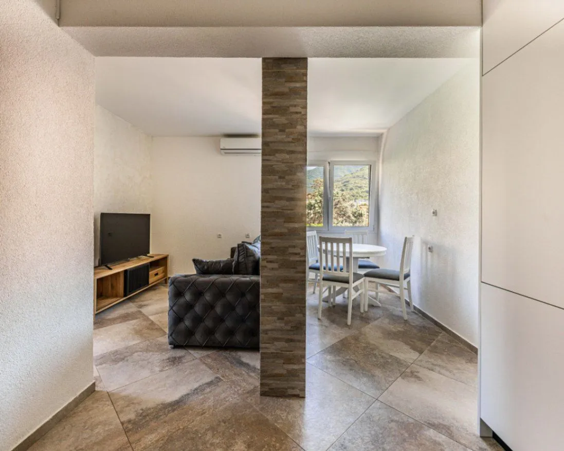 Prodaja, dvosoban stan, 55m², Centar, Tivat