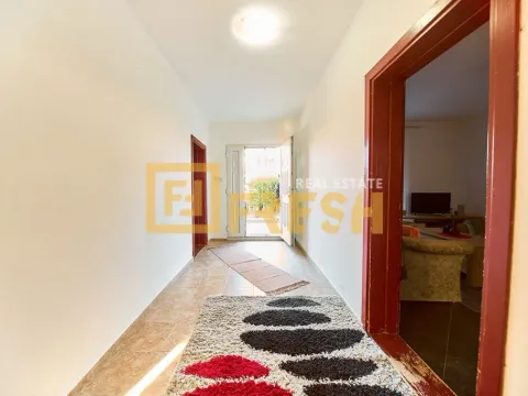 Izdavanje, dvosoban stan, 90m², Zagorič, Podgorica - image 13