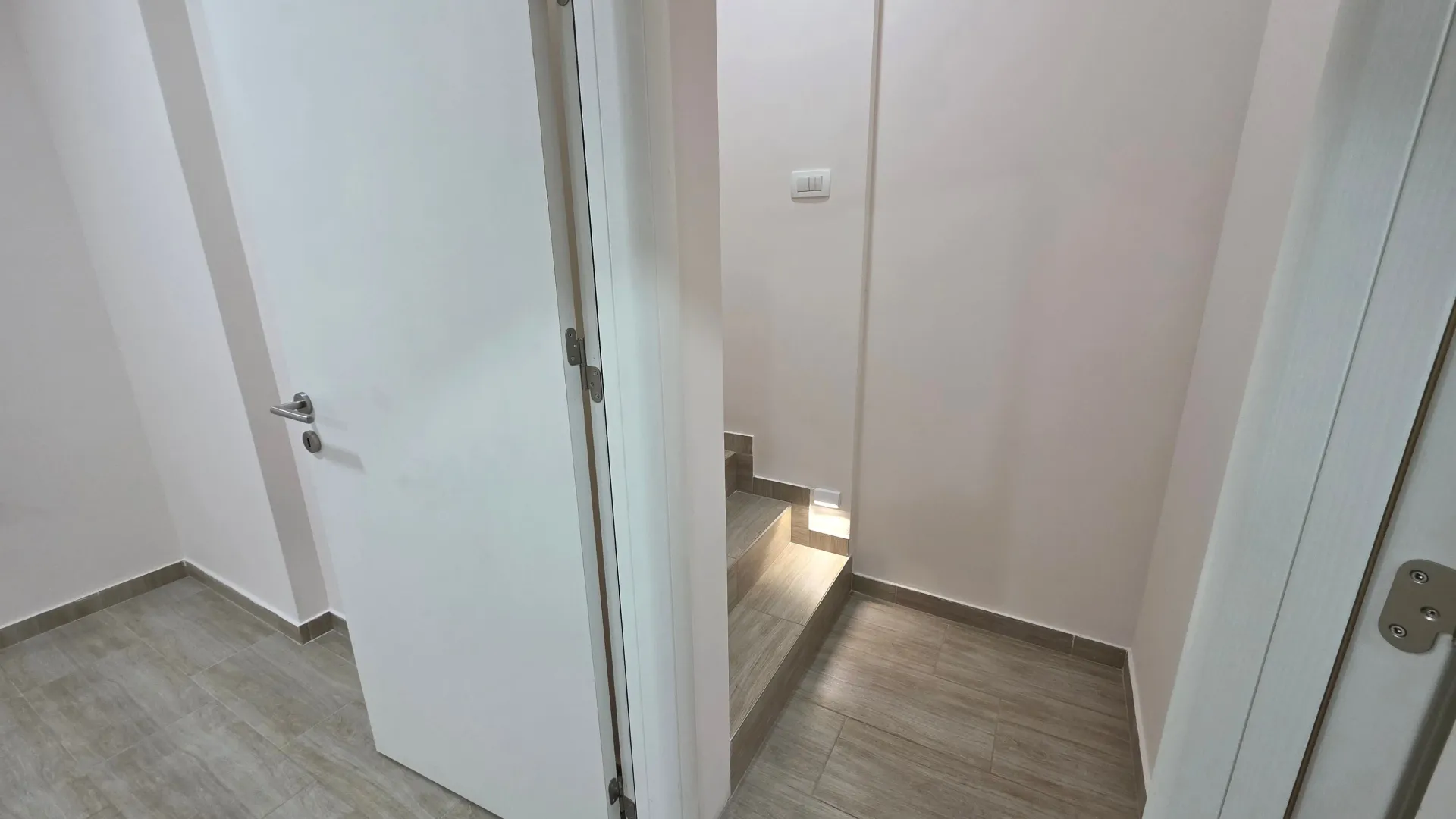 Rent, office space, 58m², Tološka šuma, Podgorica