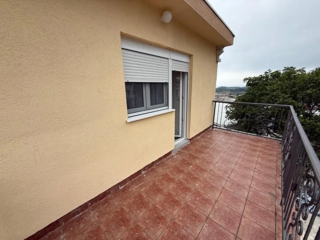 Prodaja, kuća, 68m², Sutomore, Bar