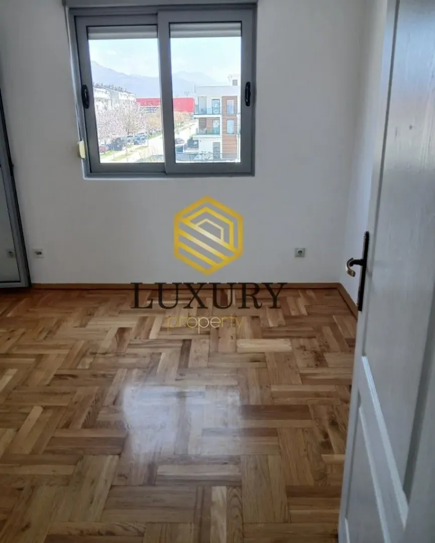 Rent, apartment, 40m², Stari Aerodrom, Podgorica