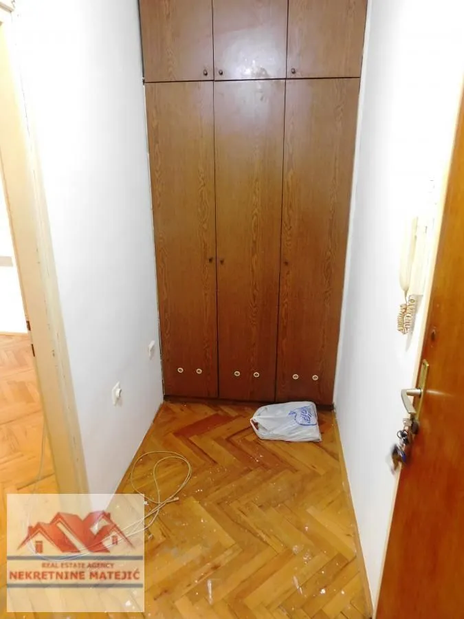 Prodaja, jednosoban stan, 42m², Stanovo, Kragujevac