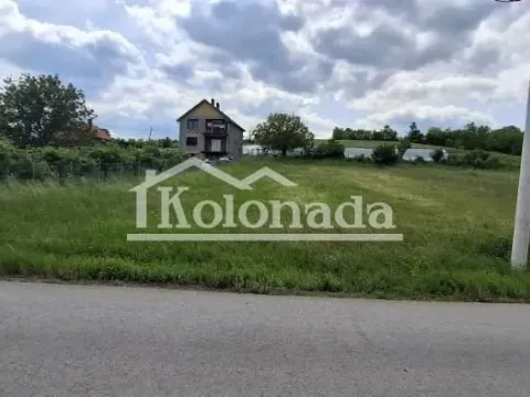 Zemljište in Nemenikuće